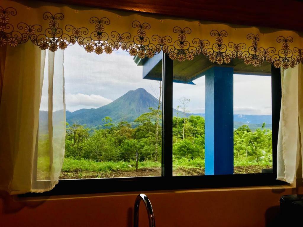 Las Pavitas Cottages La Fortuna Exterior photo